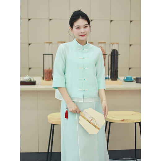 【抖音专属】中式小衫+飘纱半裙（23810603+21706109B-天缥） 商品图2