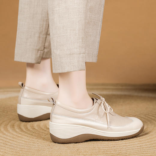 厚底真皮休闲妈妈鞋，新款系带压花舒适气质高帮鞋BZ-13AB 商品图0