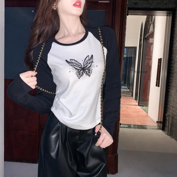 BeQueenStory 【蝴蝶y2k】街头辣妹黑色插肩修身长袖t恤打底上衣