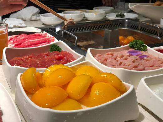 鸿兴源x每日良食大黄桃罐头】👶🏻童年都会有那么几个爱吃的😋😋，但又没机会多吃的东西❤️比如这清甜脆爽的🍑🍑黄桃罐头 商品图7