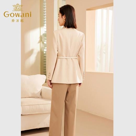 乔万尼秋冬新品修身小西装短外套ET3B717 商品图3