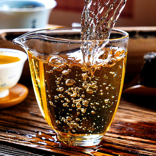 【那卡竹筒茶】2018年头春头采岩老亲制普洱生茶收藏送礼佳选补贴价放送300g/筒 商品图7