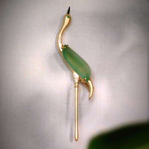 【鹤望】18k镶嵌翡翠胸针 商品图14