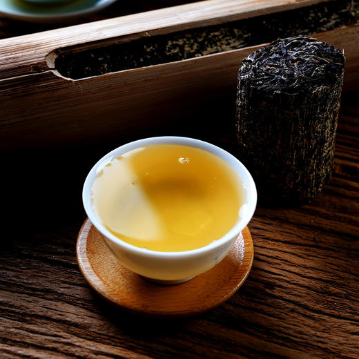 【那卡竹筒茶】2018年头春头采岩老亲制普洱生茶收藏送礼佳选补贴价放送300g/筒 商品图6