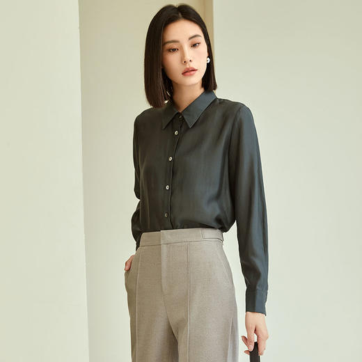 玳莎职业通勤衬衫女2023秋冬新款气质百搭高级感纯色宽松打底衬衫  DD31301 商品图1