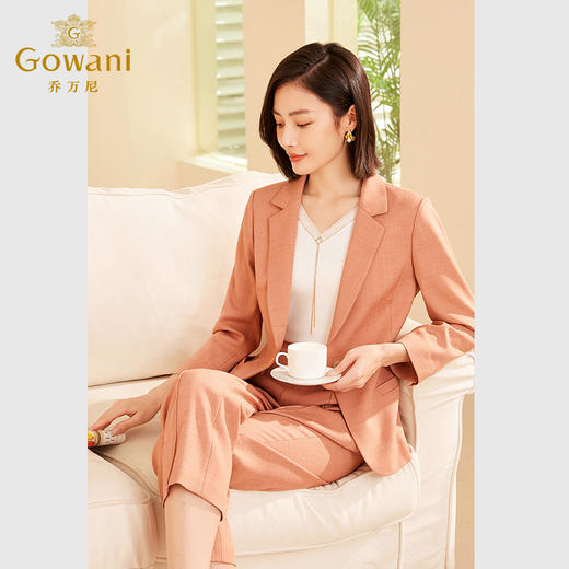 乔万尼秋冬新品短外套减龄职业修身西装ET3B709 商品图1