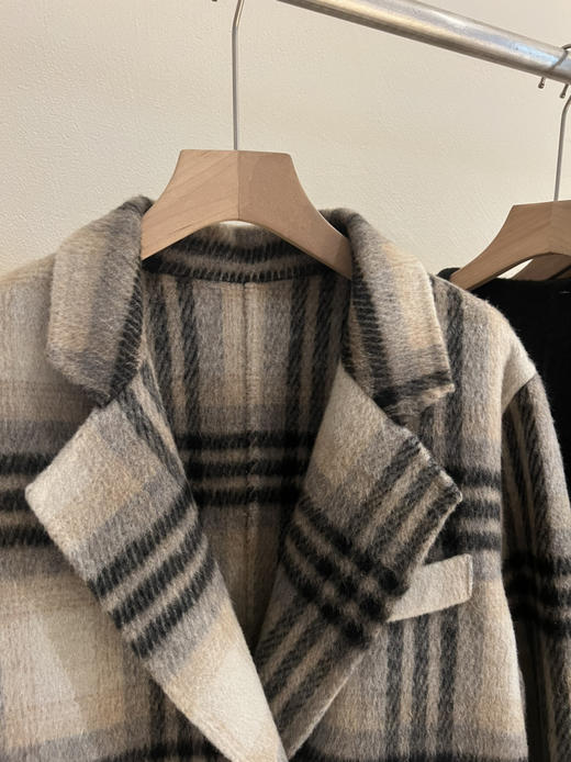 高定版复古格纹拼色大衣 商品图5