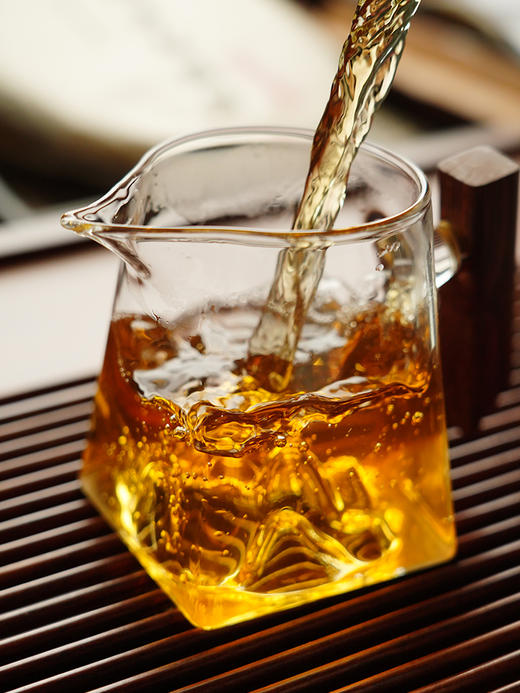 4.6日早10点开抢；封存仓福利；2021年迷帝贡茶单株；自饮茶天花板；5年陈老生茶；白棉自存饼；日常个人品鉴天花板；357g/饼 商品图3