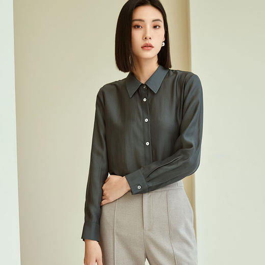 玳莎职业通勤衬衫女2023秋冬新款气质百搭高级感纯色宽松打底衬衫  DD31301 商品图0