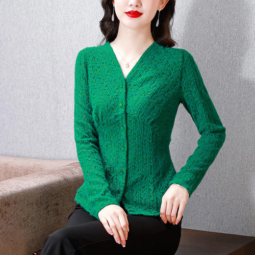 女士外套新款蕾丝V领镂空开衫，流行洋气秋季时尚百搭提花衬衣KQL-A83N6671 商品图0