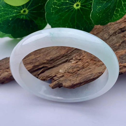 派瑞翡翠 翡翠手镯 糯种 飘花 商品图0
