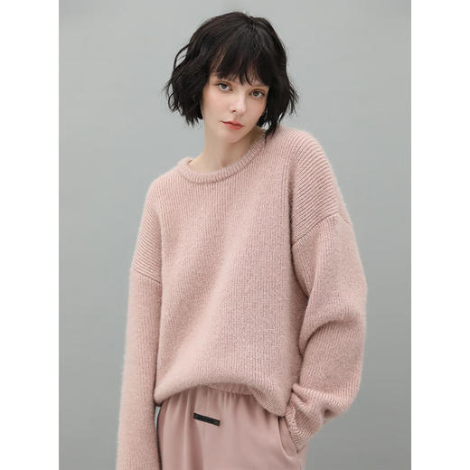 COCOBELLA光泽绒感粗针气质毛衣女云朵软糯加厚针织上衣MZ300 商品图3