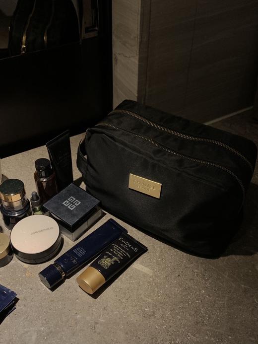 园发发vip赠礼香奈儿化妆包 可随意机洗 商品图0