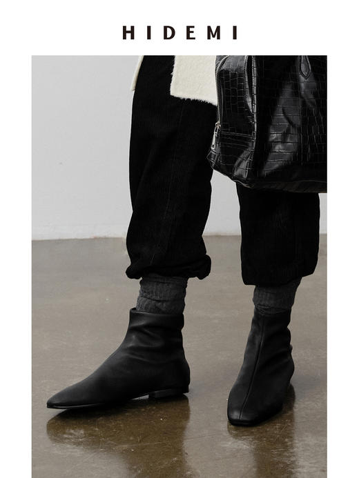 HIDEMI 弹力牛皮方圆头平底短靴 白色/黑色 商品图4