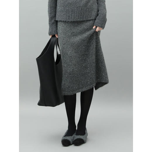 COCOBELLA细闪亮片针织半身裙女秋冬松弛感软糯包臀裙HS918 商品图3