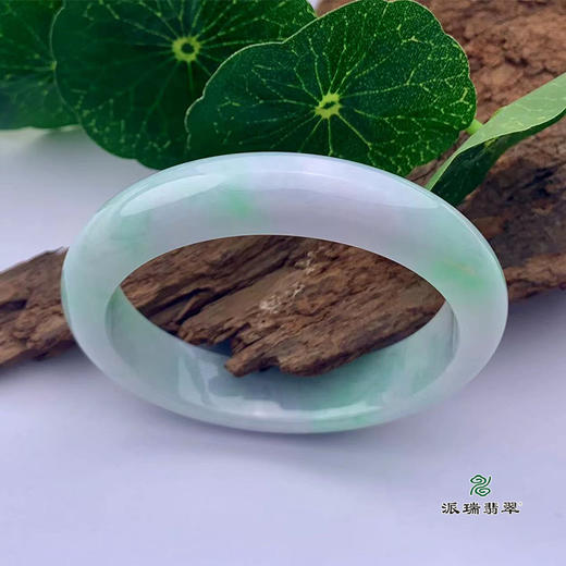 派瑞翡翠 翡翠手镯 糯种 飘花 商品图0