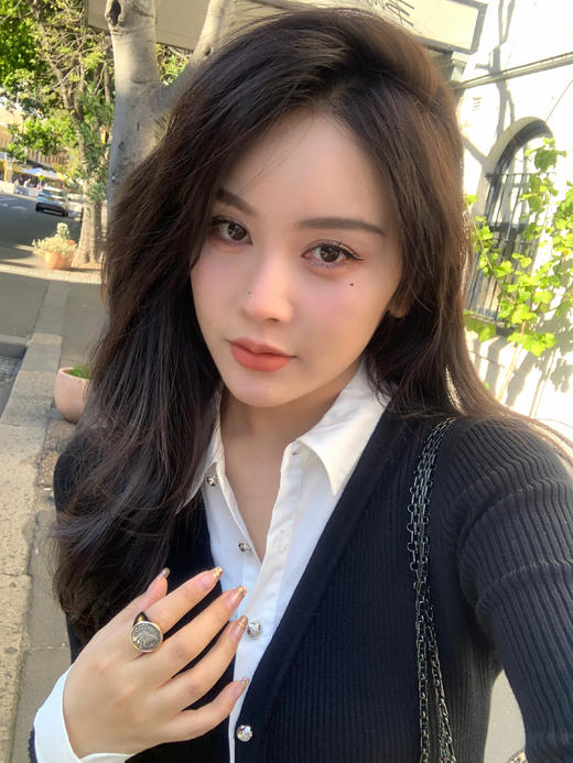 Read Nameless /假两件黑色针织拼衬衫+挖腰喇叭牛仔裤 商品图14