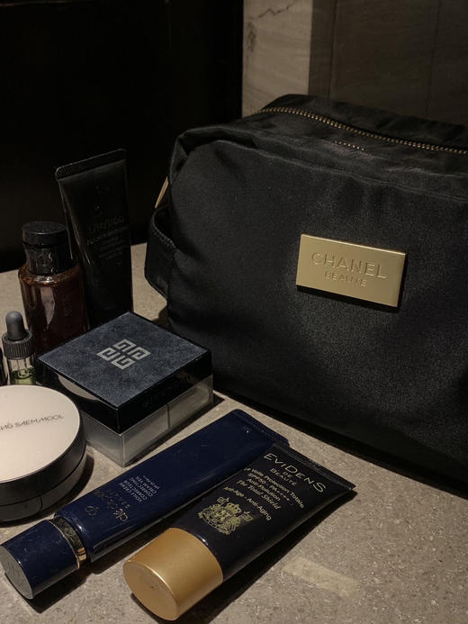 园发发vip赠礼香奈儿化妆包 可随意机洗 商品图1