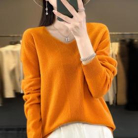 V领长袖针织衫纯色套头百搭显瘦女上衣秋冬新款温柔风针织打底衫