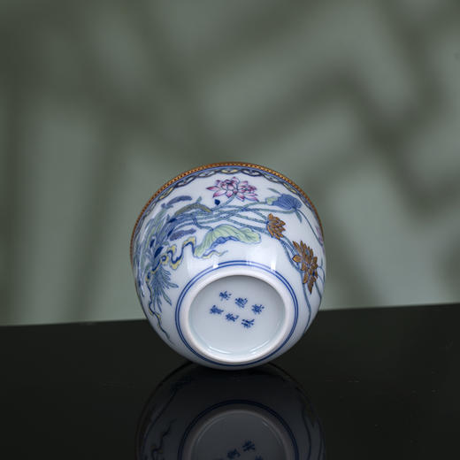 青花斗彩描金一束青莲杯 商品图4