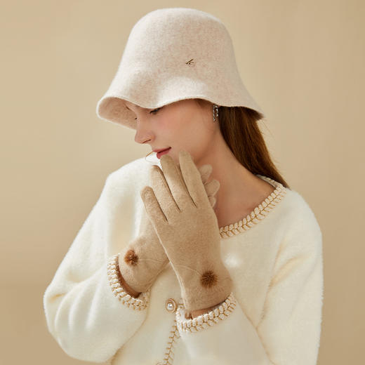 帽仕汇-KEYONE 温暖羊毛可触屏手套优雅毛球 商品图2