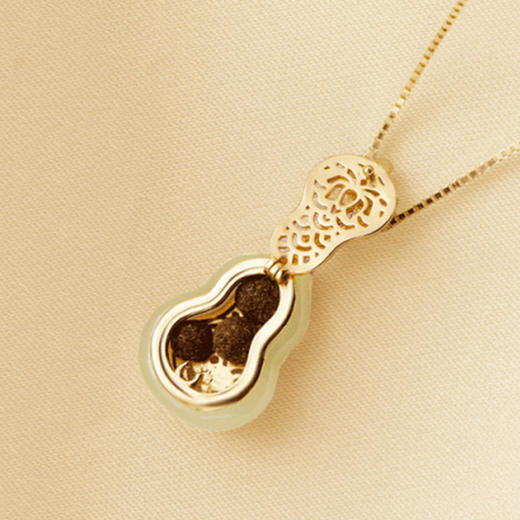 【售罄】和田玉香囊项链，精美窗格镂空，赠3颗沉香珠，放入幽香随身 商品图4