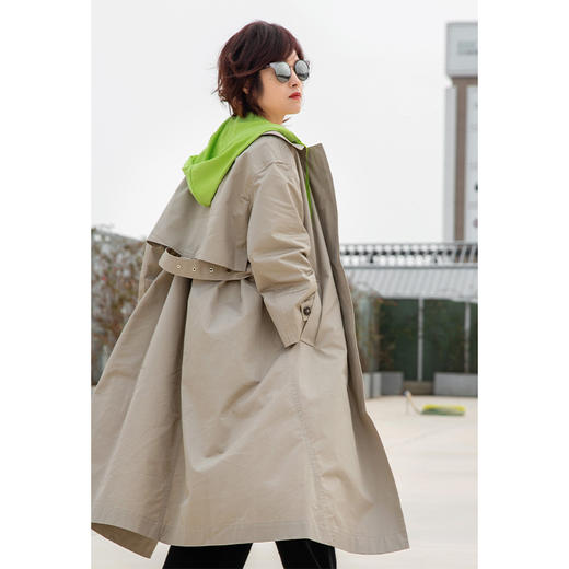 拼色连帽风衣 商品图1