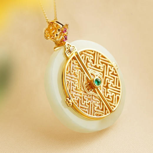 【售罄】和田玉香囊项链，精美窗格镂空，赠3颗沉香珠，放入幽香随身 商品图2