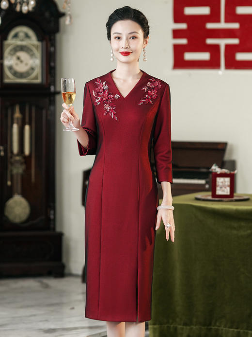 JC-55329年轻婚礼婚宴装礼服秋季显瘦酒红色喜婆婆装连衣裙 商品图3