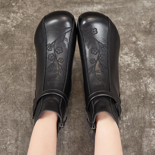 MX9906-2 靴子女外穿2023新款冬季女靴复古粗跟软底中年妈妈保暖短靴女 商品图3