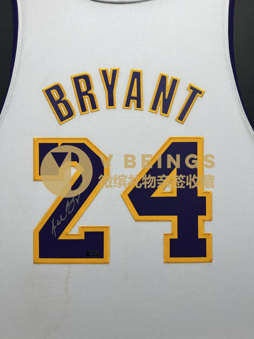 收藏系列 科比 湖人队24号白色 亲笔签名球衣 商品图2