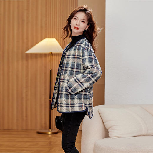 WZNHWS23919 2023年秋季上新韩版时尚休闲宽松显瘦气质通勤圆领印花外套 商品图3