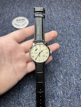 新升级版‼️采用纯进口机芯，GL格拉苏蒂参议员大日历 大窗口真月相功能 原创议员