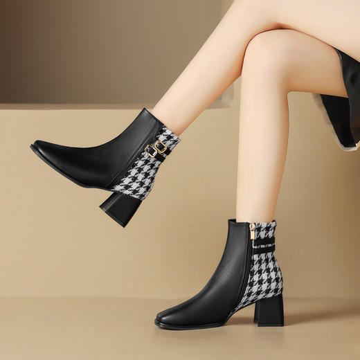 ZHR粗跟短靴女2023秋冬新款马丁靴简约英伦风千鸟格拼接摩登短靴 商品图2