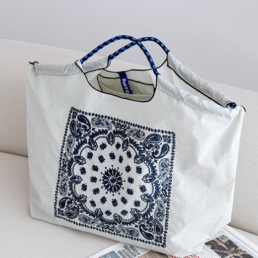 民族风刺绣尼龙包 商品图0