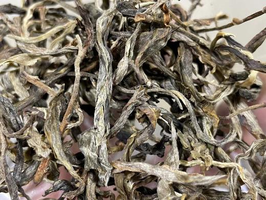 三人行 普洱生茶 单株老乌山  150克 商品图2