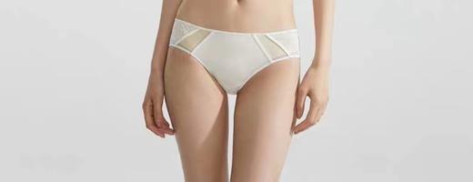 4楼CK Underwear [JENNIE同款黑标系列] 新款女士性感蕾丝内裤 货号：QF7361AD 吊牌价;390 商品图1