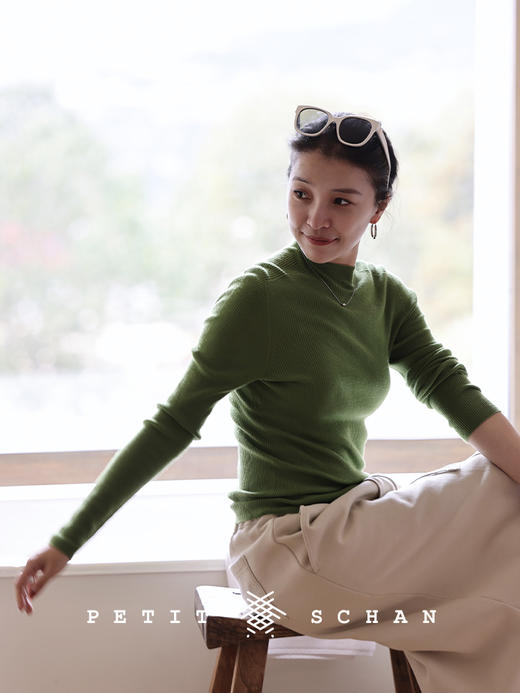 【经典款】PETIT SCHAN小闪 CLO#128 H₂O 水 日本岛精无缝半高领高支超细美丽诺纯羊毛坑条基础打底针织衫 商品图3