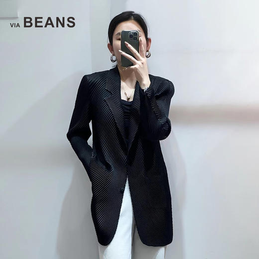 反领双插袋斜纹褶皱外套 9421010035 商品图0