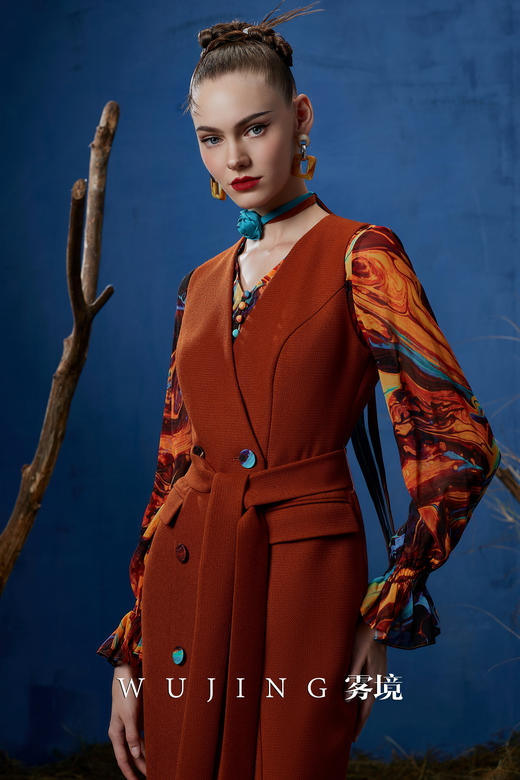 3203019 流光暖阳 进口立体十字花呢马甲外套 雾境 商品图4