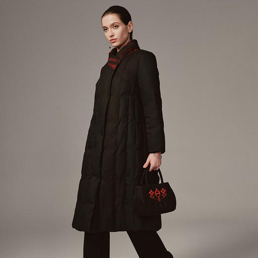 TANGY Collection天意精品 2023冬季新品商场同款国风短款女士羽绒服中长款外套 商品图1
