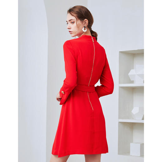 EITIE爱特爱秋季新款时尚通勤显瘦百搭小黑裙喇叭袖连衣裙女C2007532 商品图10