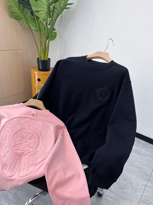 点此购买 克罗心秋季男女款圆领卫衣 83 268577 商品图0