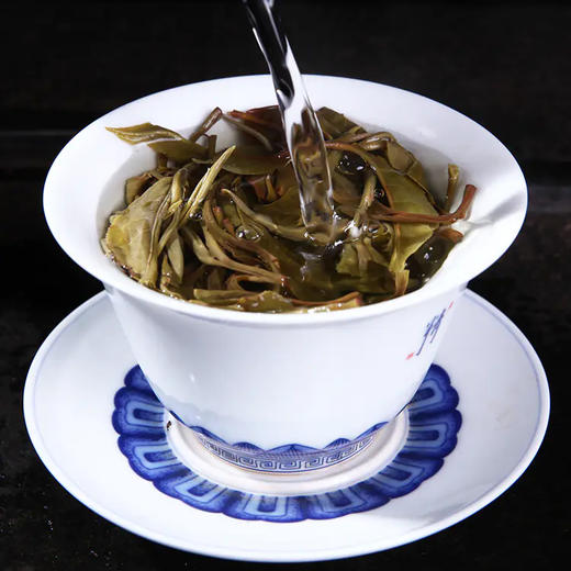 2020明前春茶-困鹿瑞贡普洱生茶饼357克 商品图3