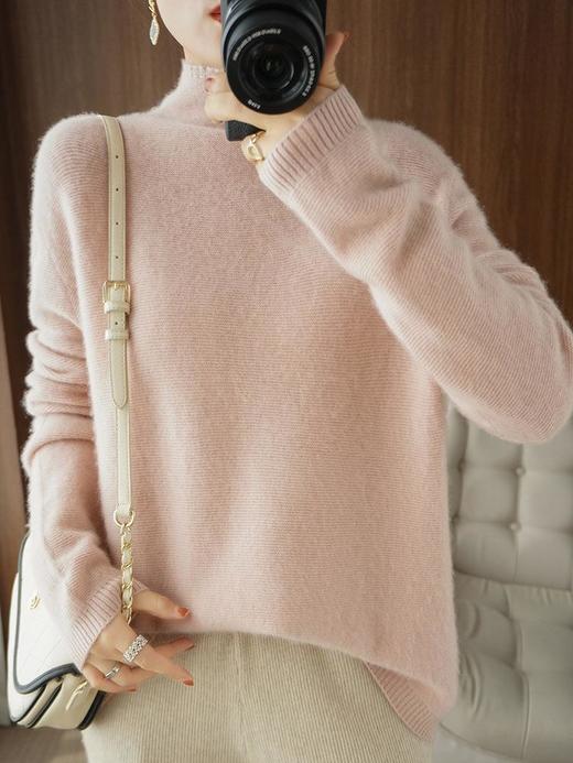 2023年秋冬新款韩版女士纯羊毛半高领长袖纯色平面套头宽松羊毛衫 商品图0