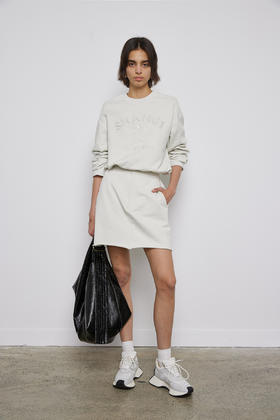 独角兽立体刺绣卫衣