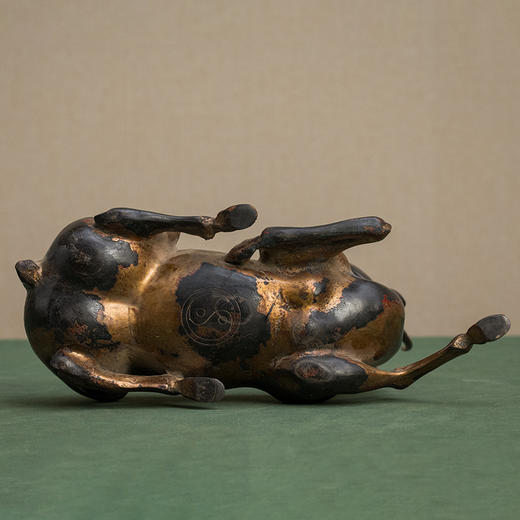 清 铜泥金卧鹿香薰 商品图4