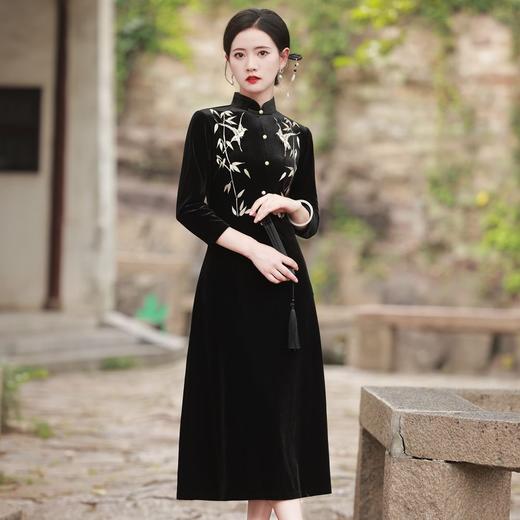 BJS-8001改良复古丝绒旗袍长款 秋季新款气质民国风绣花丝绒旗袍裙8001 商品图2