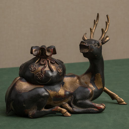清 铜泥金卧鹿香薰 商品图2