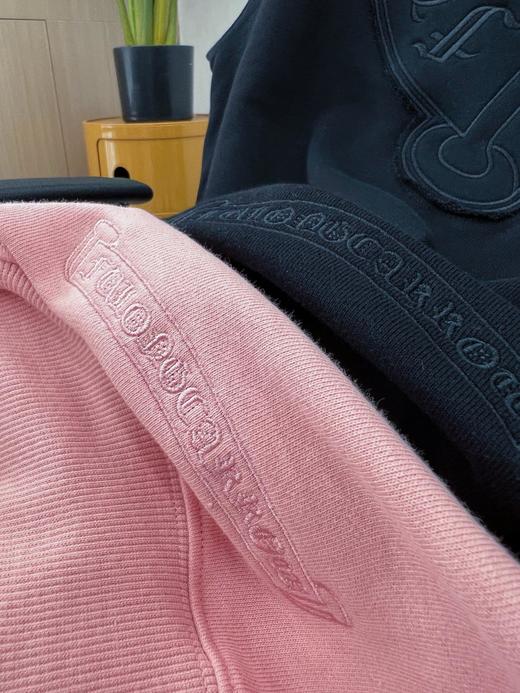 点此购买 克罗心秋季男女款圆领卫衣 83 268577 商品图7